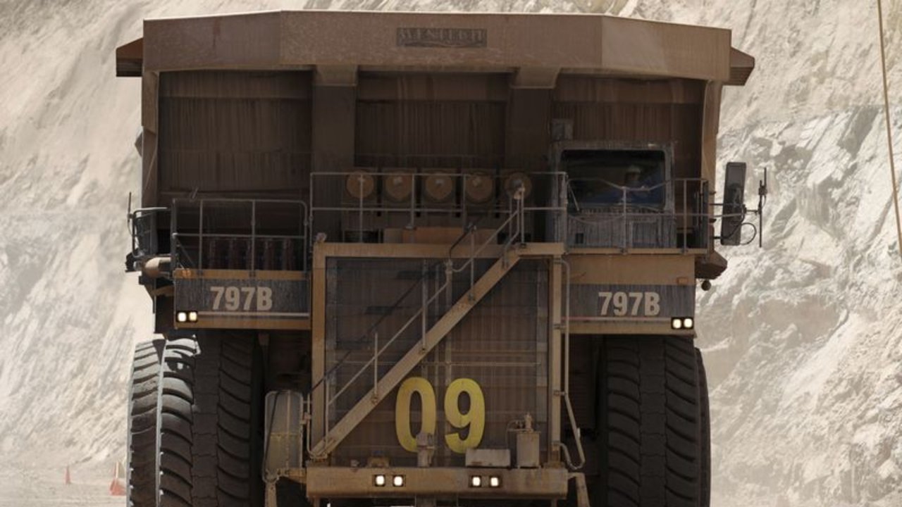 La producción de cobre de la minera chilena Antofagasta cae un 11% en el primer trimestre