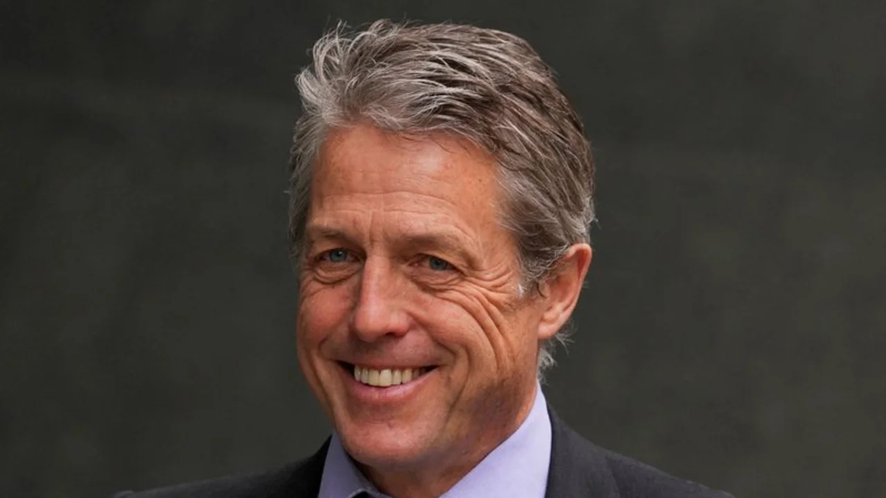 El actor Hugh Grant llega a un acuerdo sobre demanda contra el tabloide The Sun de Murdoch