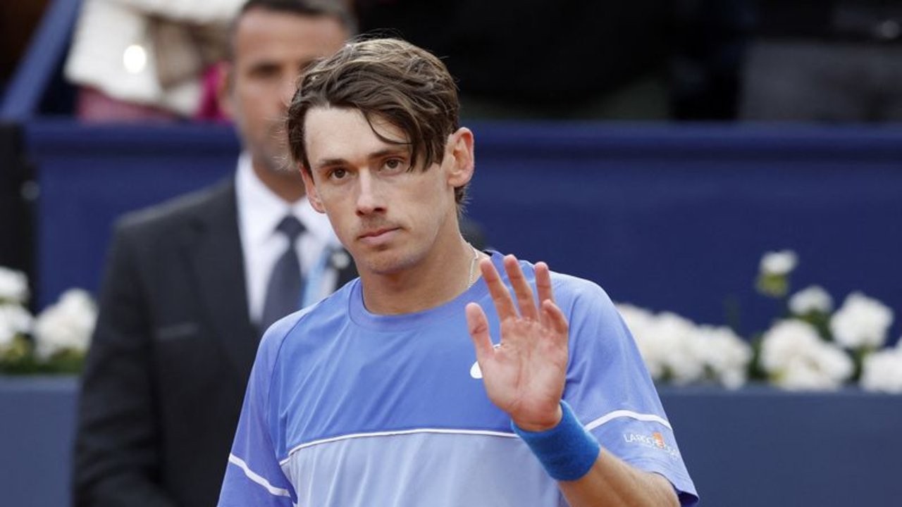 Nadal cae con De Miñaur y queda eliminado en su regreso a Barcelona