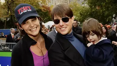 Katie Holmes; Tom Cruise y Suri Cruise Katie Holmes; Tom Cruise y Suri Cruise