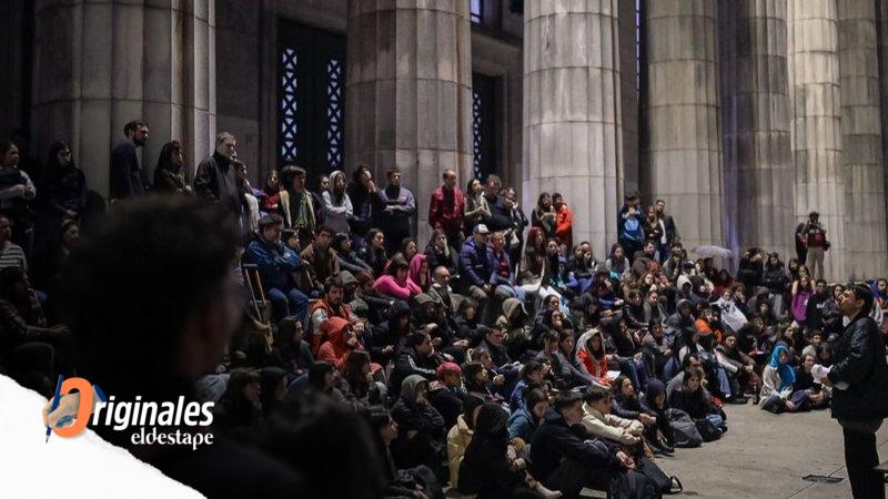 Juan Grabois da una clase pública en la Facultad de Derecho de la UBA