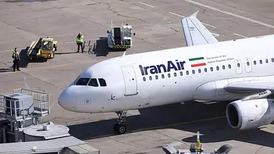 Las aerolíneas se apresuran a cambiar sus rutas tras el ataque israelí a Irán Las aerolíneas se apresuran a cambiar sus rutas tras el ataque israelí a Irán