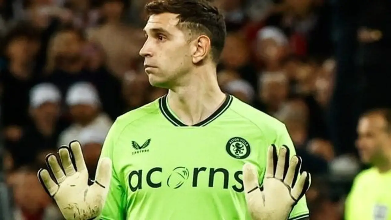 Selección Argentina, Emiliano Dibu Martínez, UEFA Conference League, Aston Villa, Lille, Francia.