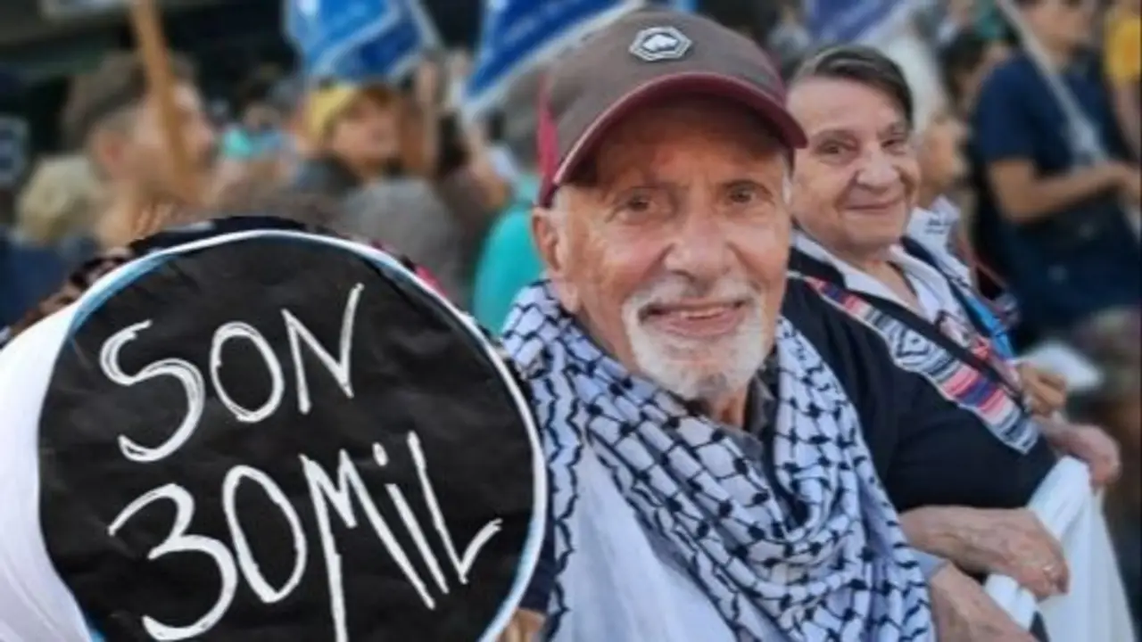 Tiene 82 años, es médico humanitario y quiere volver a ayudar a la Franja de Gaza: "Hay un pueblo que resiste"