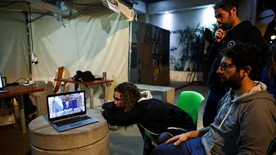 Mercados celebran superávit fiscal de Argentina, aunque analistas muestran dudas Mercados celebran superávit fiscal de Argentina, aunque analistas muestran dudas