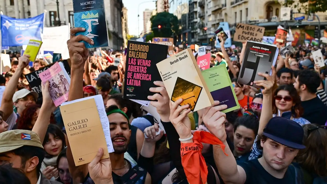 URGENTE: habrá paro nacional universitario jueves 23 de mayo 