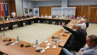 El Gobierno boicoteó el Consejo del Salario: fracasó la reunión y la suba la decidirá Milei El Gobierno boicoteó el Consejo del Salario: fracasó la reunión y la suba la decidirá Milei