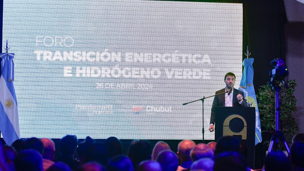 Torres inauguró el foro sobre “Transición Energética e Hidrógeno Verde”