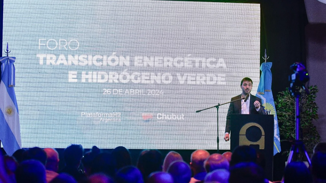 Torres inauguró el foro sobre “Transición Energética e Hidrógeno Verde”