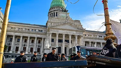 Dudas legales y consecuencias económicas: cómo quedó el paquete fiscal y qué depara su paso por Diputados Dudas legales y consecuencias económicas: cómo quedó el paquete fiscal y qué depara su paso por Diputados