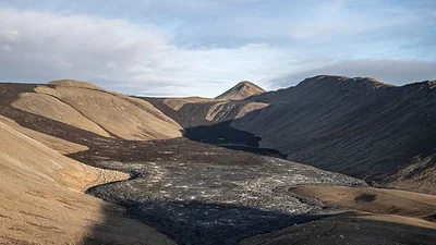 Comienza una erupción de magma volcánico en Islandia, según la oficina meteorológica Comienza una erupción de magma volcánico en Islandia, según la oficina meteorológica