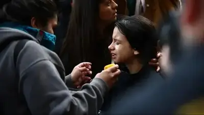 Pidieron la declaración indagatoria de Rivaldi, el policía que gaseó a una niña en una protesta frente a Congreso Pidieron la declaración indagatoria de Rivaldi, el policía que gaseó a una niña en una protesta frente a Congreso