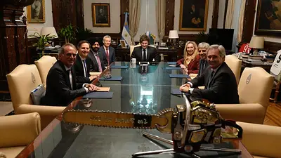 Milei se reunió con el Banco Mundial y anunció un préstamo “significativo” Milei se reunió con el Banco Mundial y anunció un préstamo “significativo”