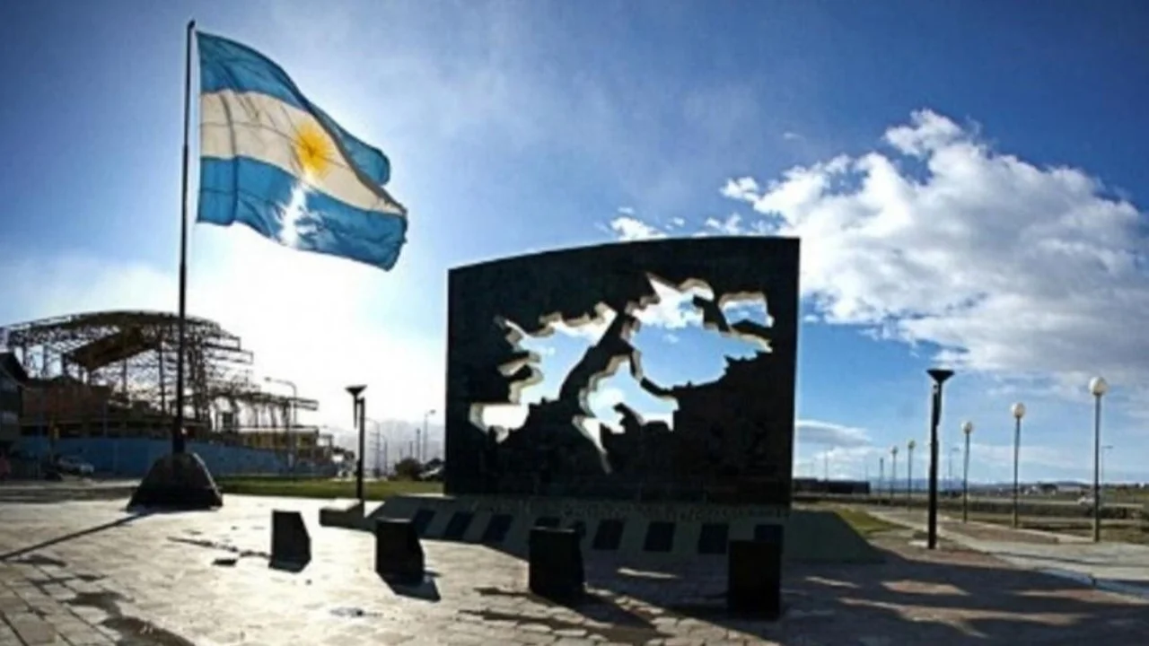 Monumento a las Islas Malvinas.