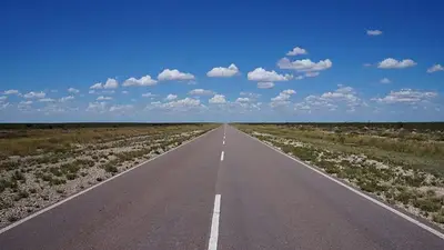 Una mujer murió en la ruta tras chocar su auto contra un camión con acoplado en Córdoba Una mujer murió en la ruta tras chocar su auto contra un camión con acoplado en Córdoba