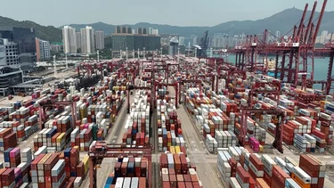 China toma represalias en guerra comercial global con amplios aranceles a productos de EEUU