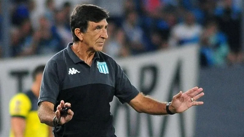 Golpazo para Costas en Racing por lo que pasó con un referente del plantel