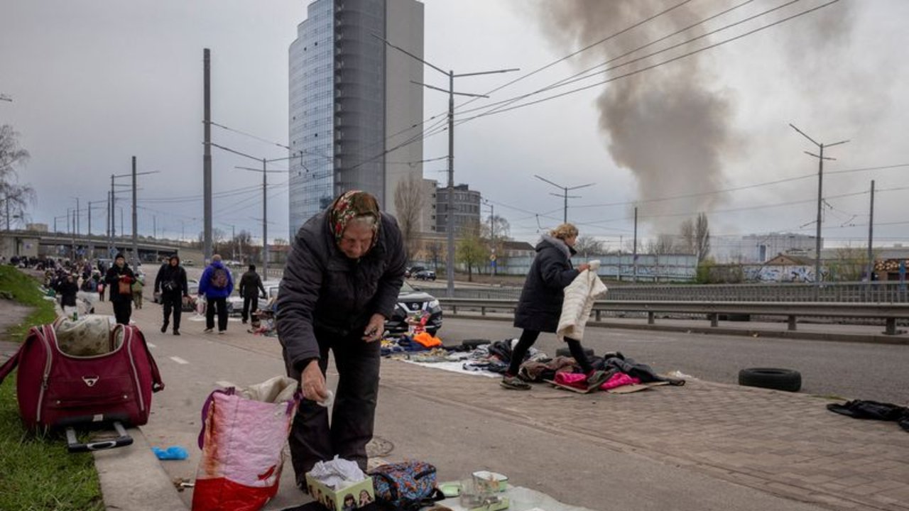 Un misil ruso deja un muerto y tres heridos en Kiev, dice Ucrania
