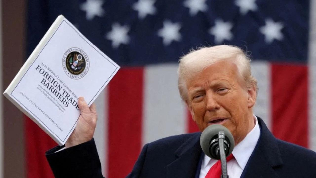 Más de 50 países han contactado a la Casa Blanca para conversaciones comerciales: asesor de Trump
