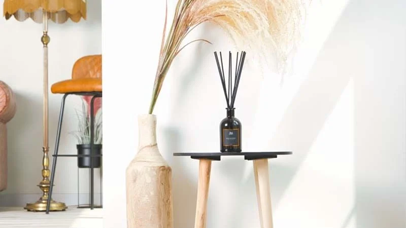 Cómo poner los difusores de ambiente para que el aroma dure mucho más tiempo. Dónde colocar los difusores de ambiente para que perfumen toda la casa.