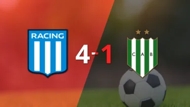 Con triplete de Adrián Martínez, Racing Club goleó a Banfield 4-1