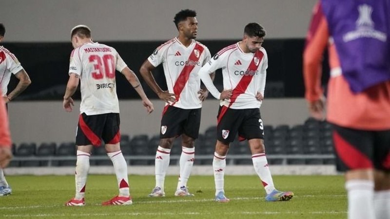 River Plate, Copa Libertadores, Barcelona de Ecuador.