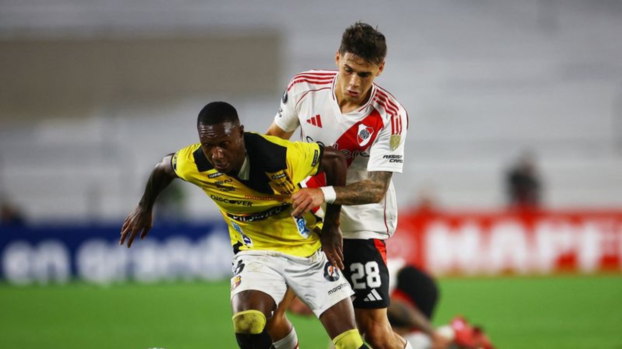 River Plate iguala con Barcelona en debut como local en la Libertadores