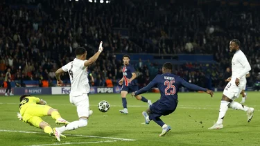 Doué brilla de nuevo y el PSG derrota al Aston Villa en la Champions