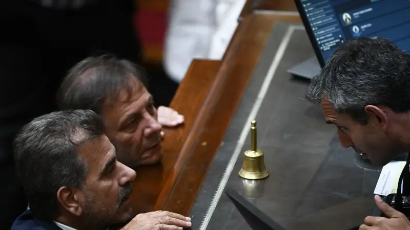 El PRO analiza armar un interbloque en Diputados para enfrentar el vaciamiento impulsado por Bullrich El PRO analiza armar un interbloque en Diputados para enfrentar el vaciamiento impulsado por Bullrich