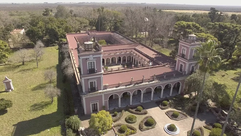 Qué pasó con el Palacio San José en Entre Ríos. Por qué cerró el Palacio de San José en Entre Ríos. Cuando reabrió el Palacio de San José en Entre Ríos.