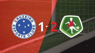 Cruzeiro se quedó con las manos vacías ante Mushuc Runa y perdió por 2 a 1
