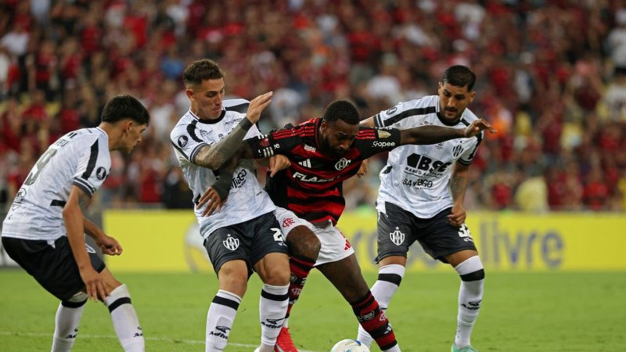 Vélez Sarsfield golea 4-0 a Olimpia en la Libertadores; gana Central Córdoba