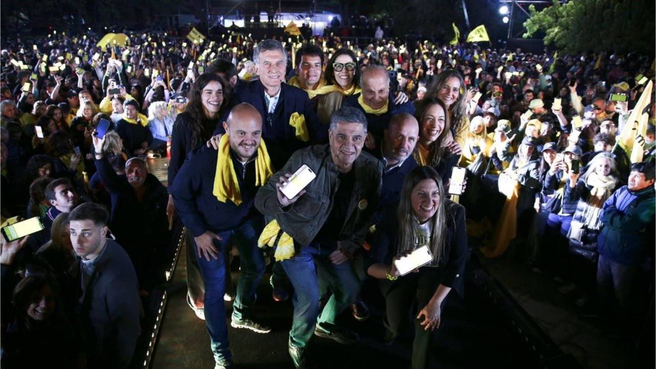 El PRO imagina a LLA tercera en la Ciudad