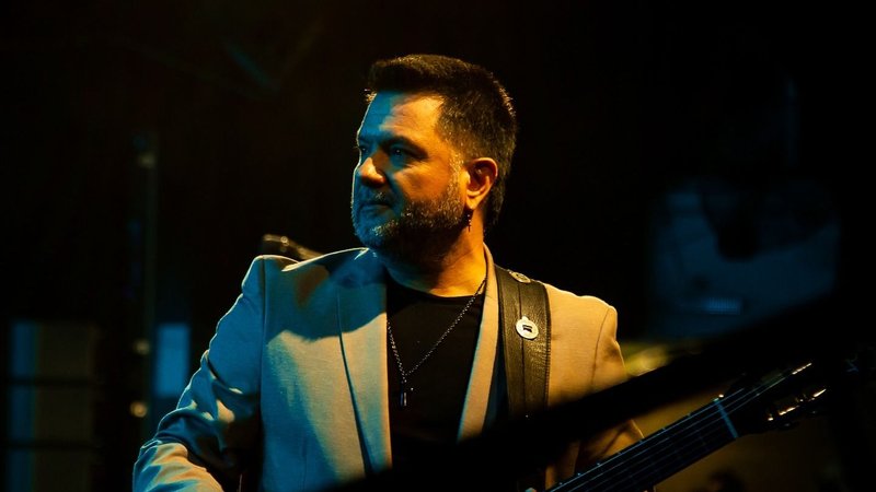 Jorge Rojas en un escenario