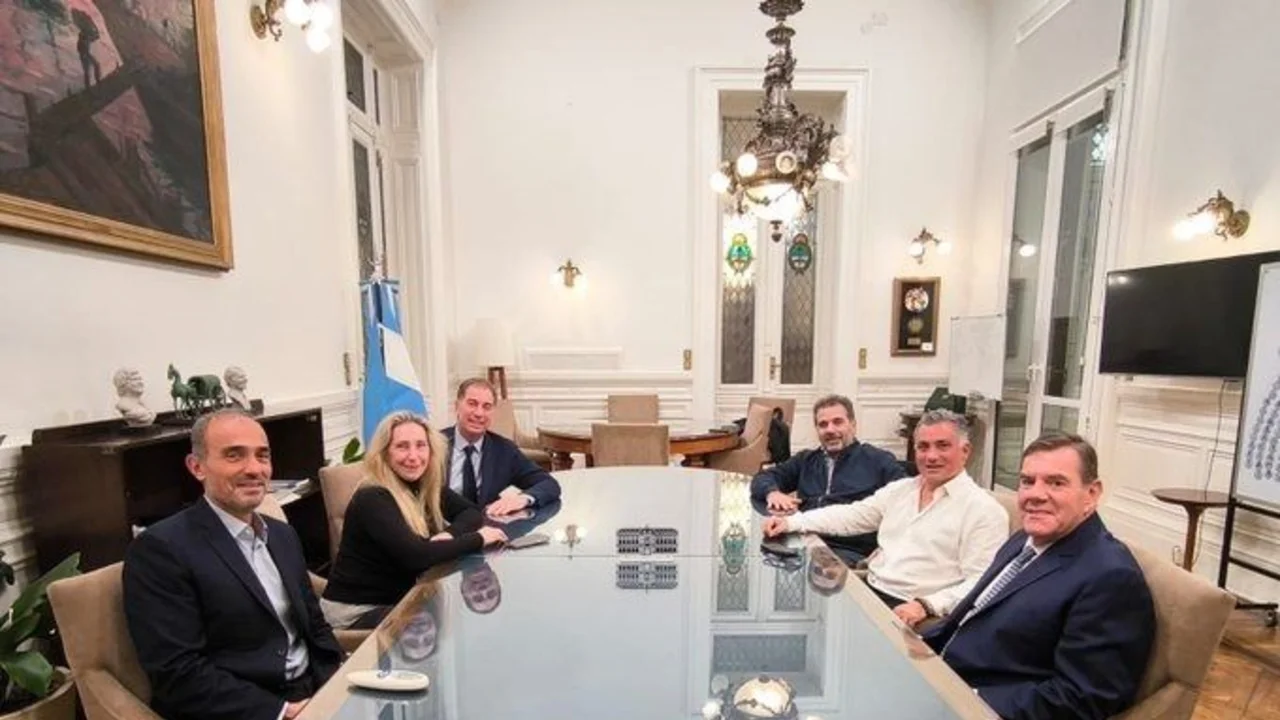Diferencias PRO por Buenos Aires, nombres para la tercera y el rol de oposición