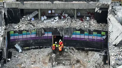 Los muertos en la tragedia de la discoteca de República Dominicana superan los 200 Los muertos en la tragedia de la discoteca de República Dominicana superan los 200