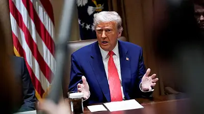 Trump dice que otros cinco bufetes aceptan trabajar gratis por causas comunes Trump dice que otros cinco bufetes aceptan trabajar gratis por causas comunes