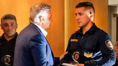 El Gobernador Llaryora pidió agravar penas para quienes agredan a policías El Gobernador Llaryora pidió agravar penas para quienes agredan a policías