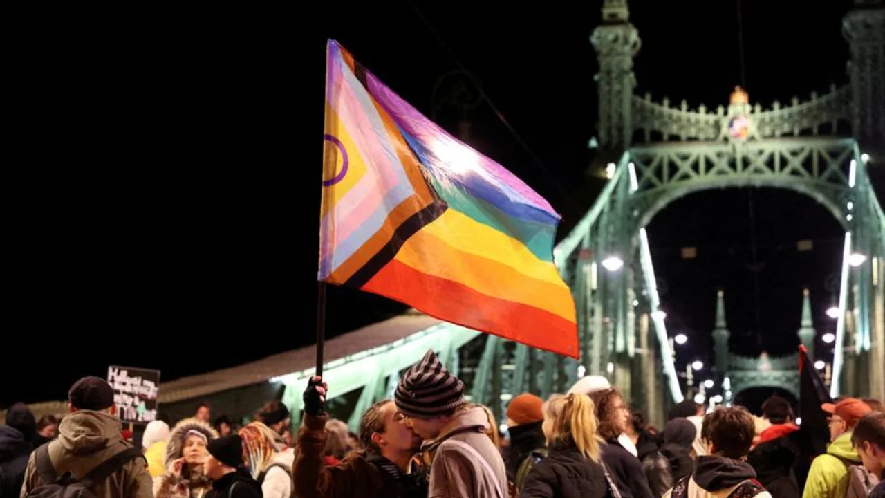 Hungría votará una ley contra la comunidad LGTBIQ+ mientras Orban intensifica su campaña