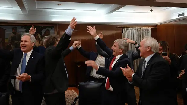 Los mil días de Milei: la supuesta “estabilización económica” que pagó el mercado interno | Crisis económica