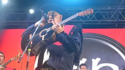 El Chaqueño Palavecino cantando El Chaqueño Palavecino cantando