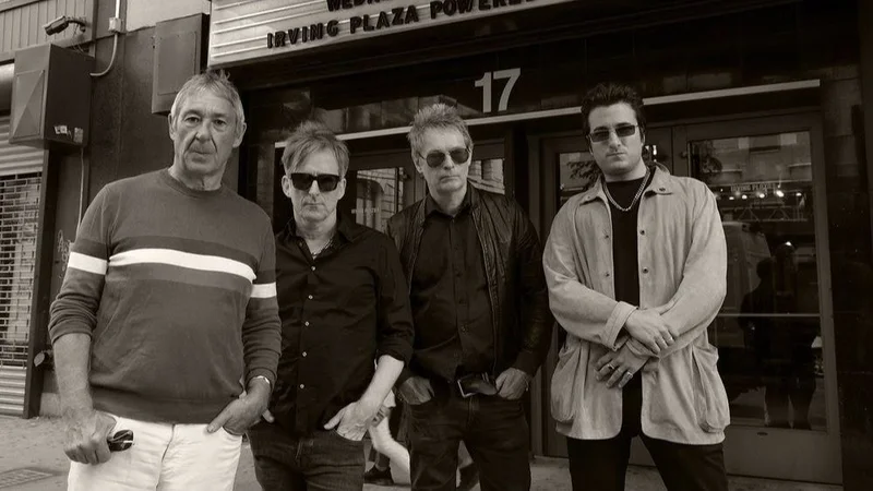 Buzzcocks.