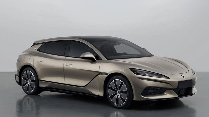 Denza 9 GT.