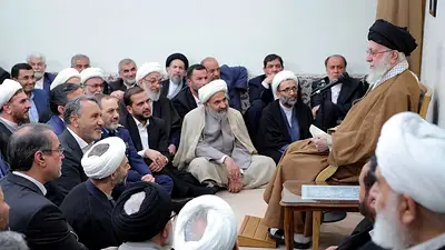 Jamenei resta importancia a perspectivas de diálogo con EEUU, algunos iraníes albergan esperanzas Jamenei resta importancia a perspectivas de diálogo con EEUU, algunos iraníes albergan esperanzas