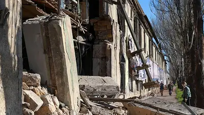 El ataque de un dron ruso hiere a tres personas y daña viviendas en Odesa, según Ucrania El ataque de un dron ruso hiere a tres personas y daña viviendas en Odesa, según Ucrania