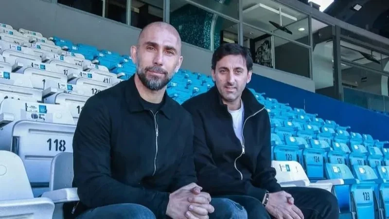 Alerta Racing: desde Europa vienen por varias figuras de Gustavo Costas