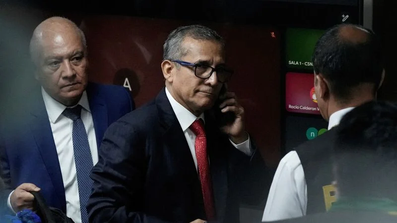 Con Humala suman tres expresidentes peruanos en misma prisión; su esposa parte a Brasil bajo asilo