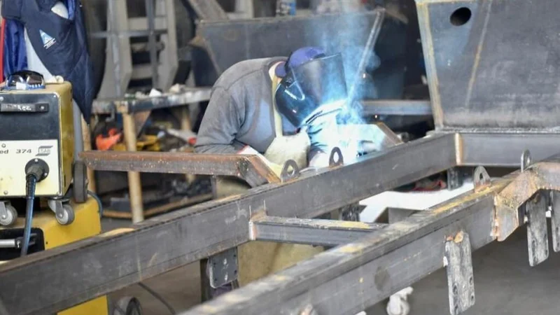 Metalúrgicas advierten que la importación máquinas usadas generará despidos en el sector