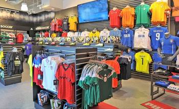 La venta de ropa cayó 7,7% en el tercer bimestre mayo-junio contra 2024 | Indumentaria