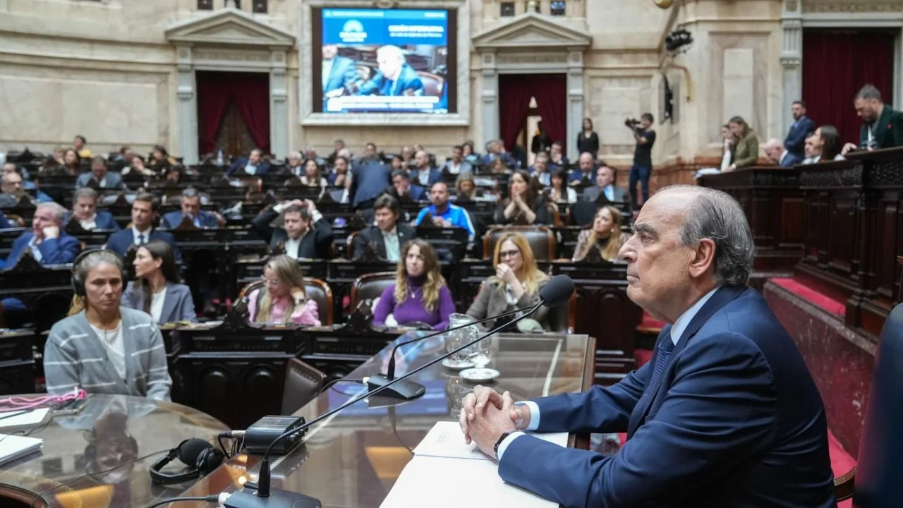 Francos se quejó y acusó a Diputados de querer mostrarlos como "unos insensibles"